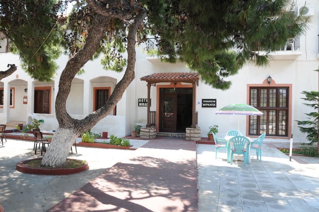 Miranta Hotel - Apartments & Studios Aegina المظهر الخارجي الصورة