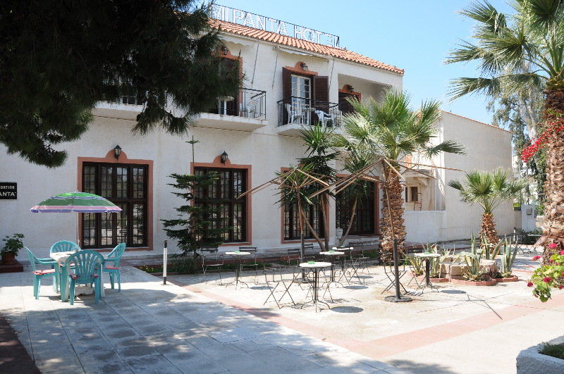 Miranta Hotel - Apartments & Studios Aegina المظهر الخارجي الصورة