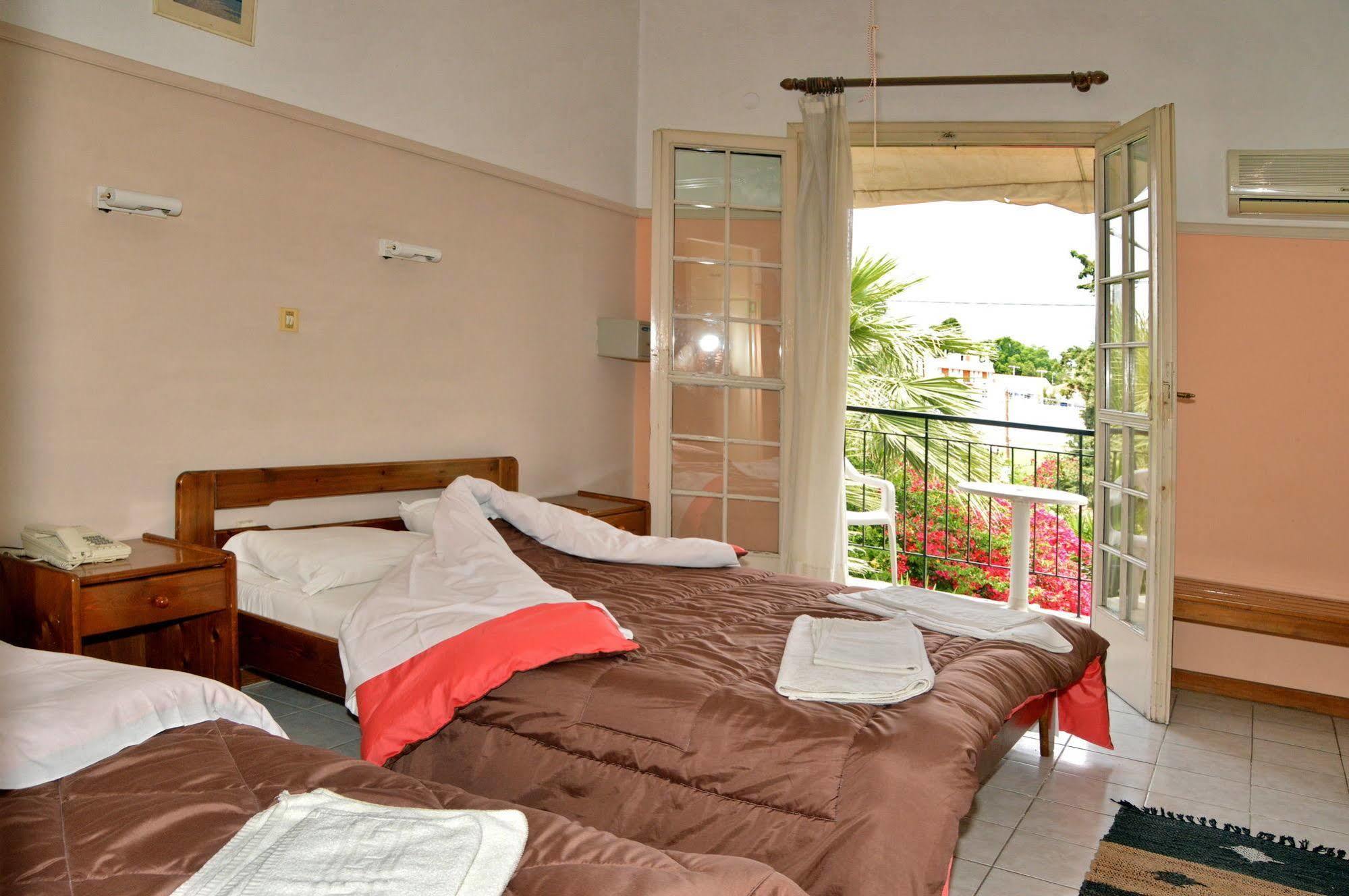 Miranta Hotel - Apartments & Studios Aegina المظهر الخارجي الصورة