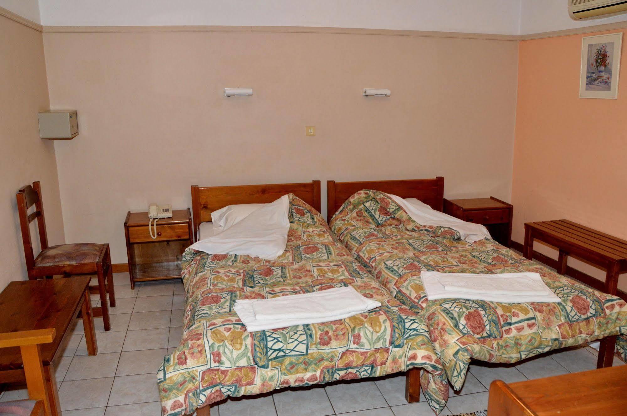 Miranta Hotel - Apartments & Studios Aegina المظهر الخارجي الصورة